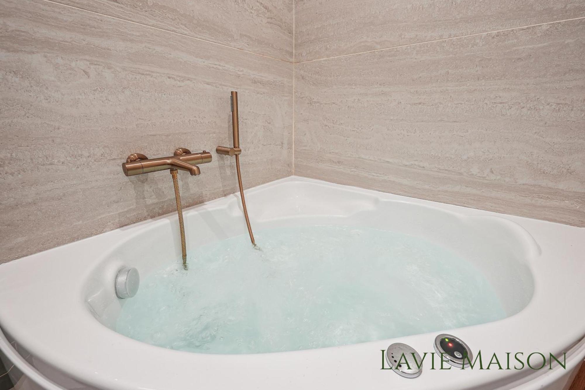 Lavie Maison Central & Hot Tub Bordeaux Exterior foto